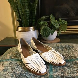 Woven leather white vintage sandals slip ons